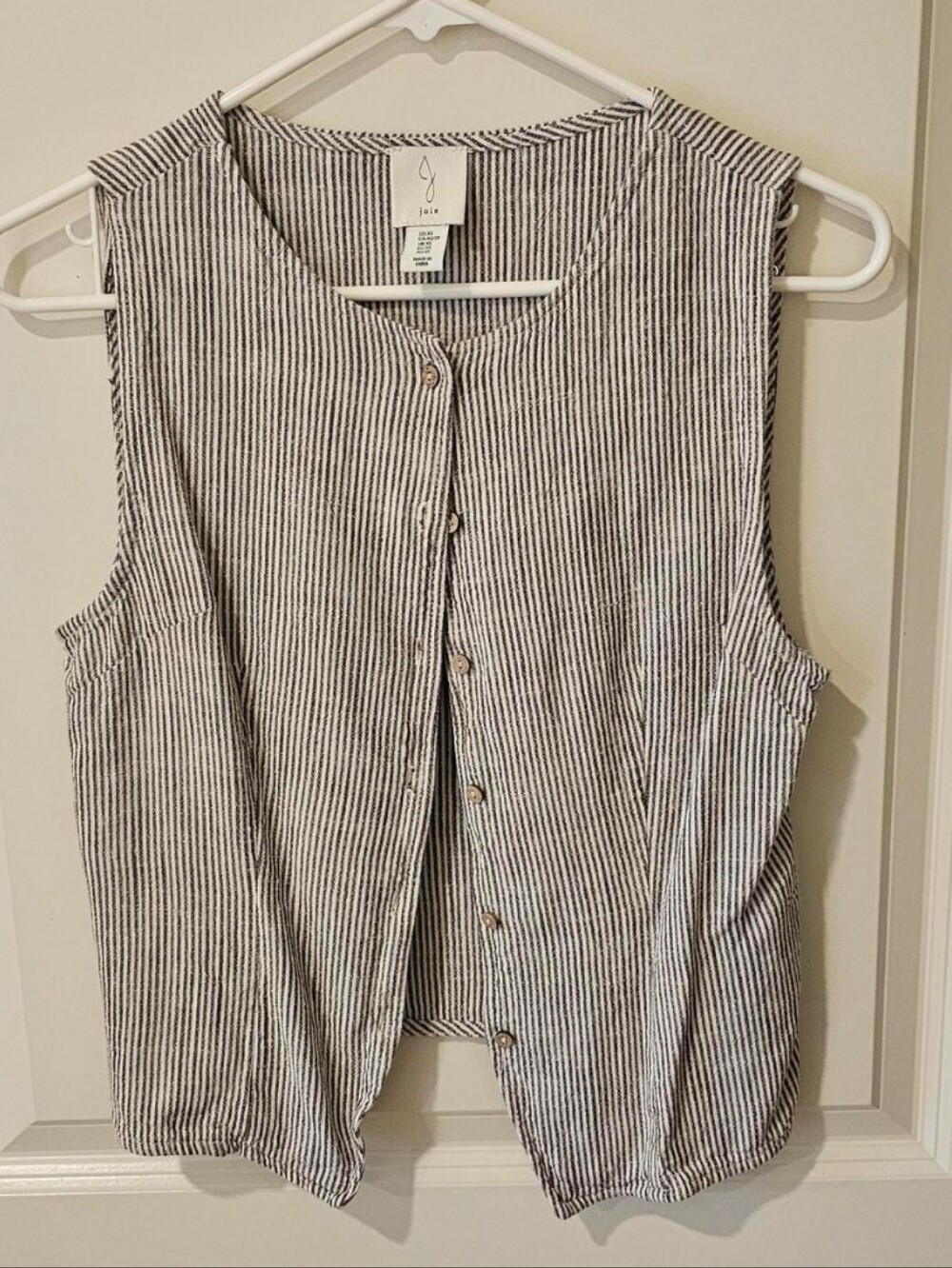 Sleeveless Button-Front Striped Top - Black & White